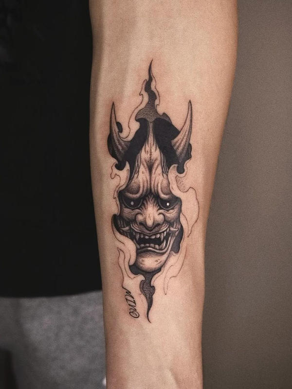 An tâm thực hiện xăm hình mặt quỷ tại VNTATTOO