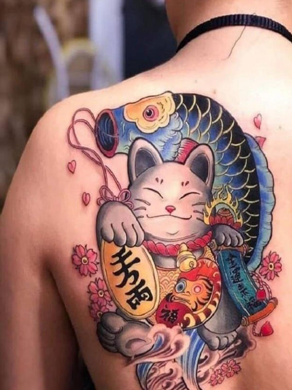 Từng mảng màu sống động tạo nên chiều sâu và sức hút khó cưỡng trên lưng người xăm. Xăm nửa lưng phong cách Irezumi mang lại dấu ấn độc bản cho người yêu nghệ thuật truyền thống
